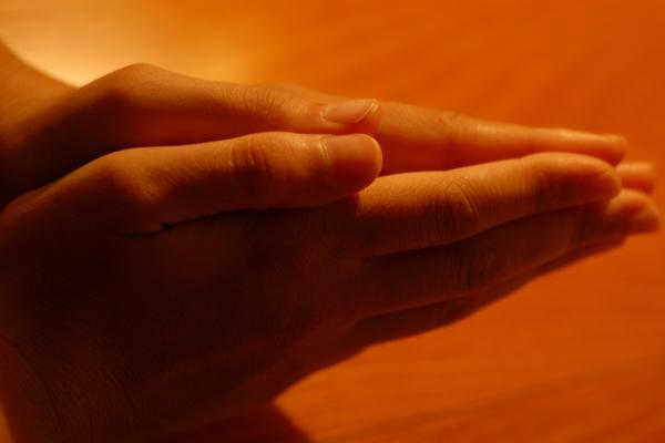 VERUJE SE DA OVE REČI IMAJU NEVEROVATNU MOĆ: Molitvu za SMIRENJE ŽIVACA morate znati