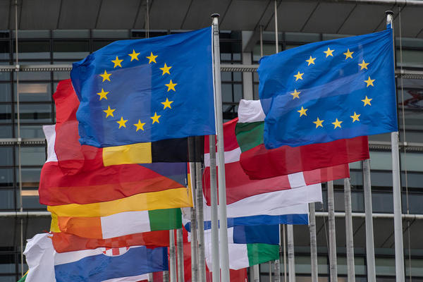 "SKUP ZDRAVSTVENIH PODATAKA": Evropska komisija danas predstavlja zelene sertifikate za putovanja unutar Šengena