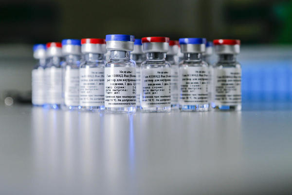 RUSKO MINISTARSTVO ZDRAVLJA SAOPŠTILO: Počela masovna proizvodnja vakcine protiv korone - „Sputnjik V“