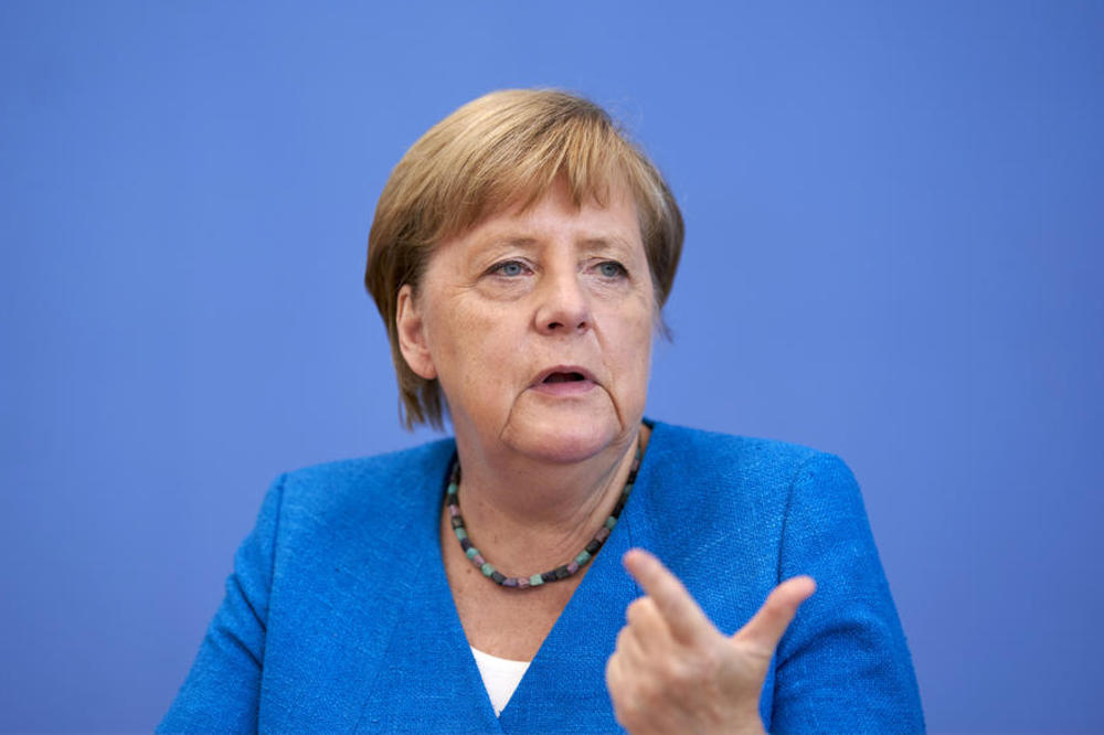 BAŠ JE POSTALO NAPETO: Merkelova zahteva GRANIČNE KONTROLE, MAS se tome protivi!