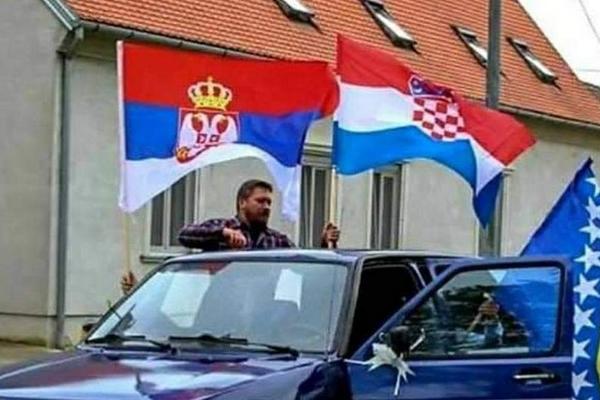 SRPSKA, HRVATSKA I BOSANSKA ZASTAVA NA SVADBI U HRVATSKOJ! U ovom MESTU Srbi su MASAKRIRANI '91, a sada je OVAKO!