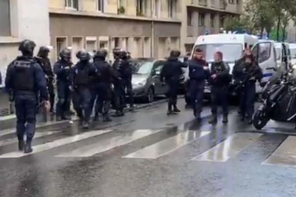 HOROR U PARIZU: Najmanje tri osobe izbodene, i to na mestu za koje Francuze vežu BOLNE USPOMENE! (VIDEO)