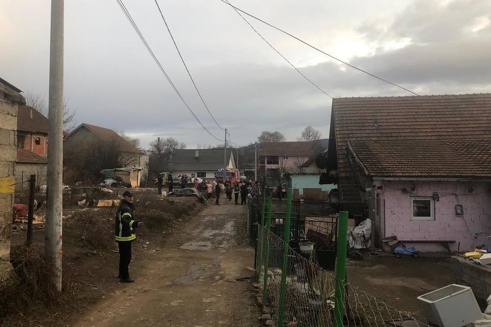 VELIKI POŽAR U ČAČKU: Vatra izbila u porodičnoj kući u naselju Sajmište, počinjena velika materijalna šteta