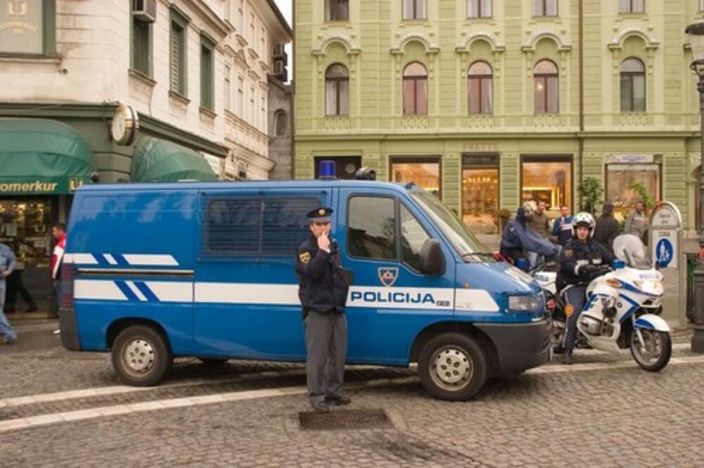 NOVOSADSKA POLICIJA BLOKIRALA DEO ULICE: Sumnja se na bombu, Dalibor Bogdanović Boća ponovo na meti!