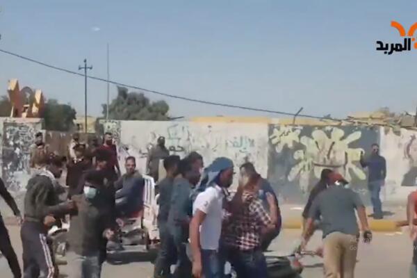 LUDILO U IRAKU: Protest nezaposlenih diplomaca ispred rafinerije već peti dan zaredom!
