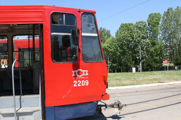 BEOGRAĐANI U ČUDU: Gde idu tramvaji 7L4 i 12L2?