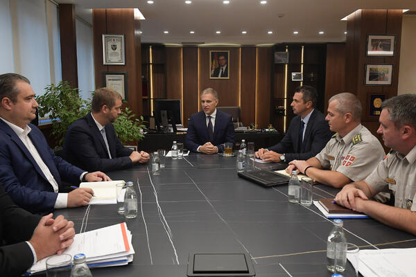 Ministar Stefanović sastao se sa gradonačelnikom Kragujevca Dašićem