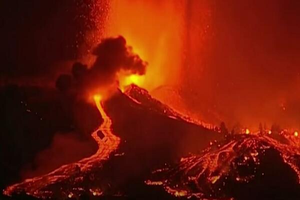 ERUPCIJA VULKANA NA OSTRVU LA PALMA: Lava prekrila površinu od 10 hektara na okeanu!