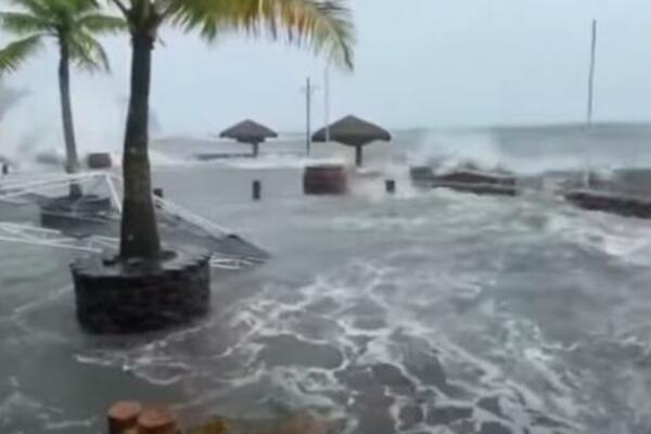 NEVREME NA FILIPINIMA: Oluja se pretvorila u TAJFUN, opasnost nije PROŠLA!