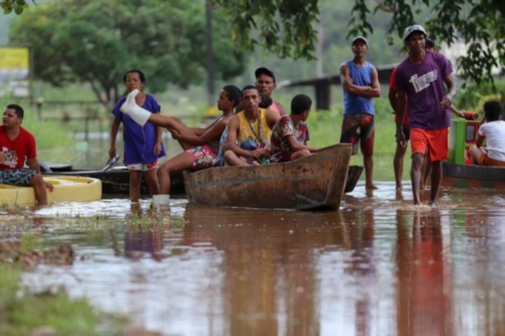 BROJ POGINULIH U BRAZILU PORASTAO NA 46: Više od 2.000 evakuisanih!