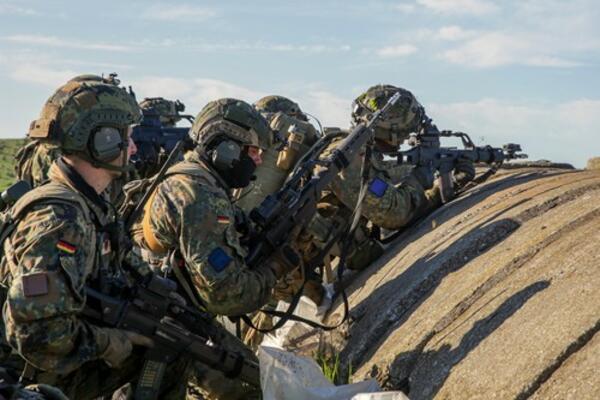 STIGLI! Počinje obuka prve grupe ukrajinskih vojnika u Britaniji