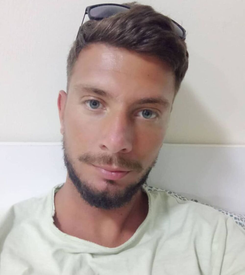Bivši zadrugar Stefan Mihić nedavno je stravično pretučen nakon što je, kako tvrdi, kidnapovan i od njega je traženo da dobavi nekoliko hiljada evra.