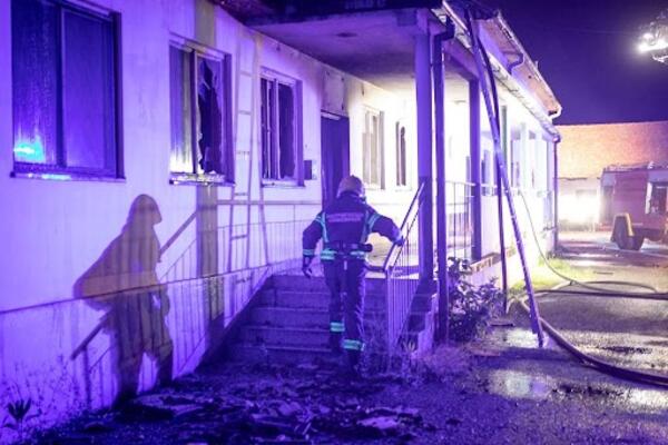 PREMINUO RADNIK POVREĐEN U EKSPLOZIJI: Tragične vesti nakon požara u fabrici u Odžacima