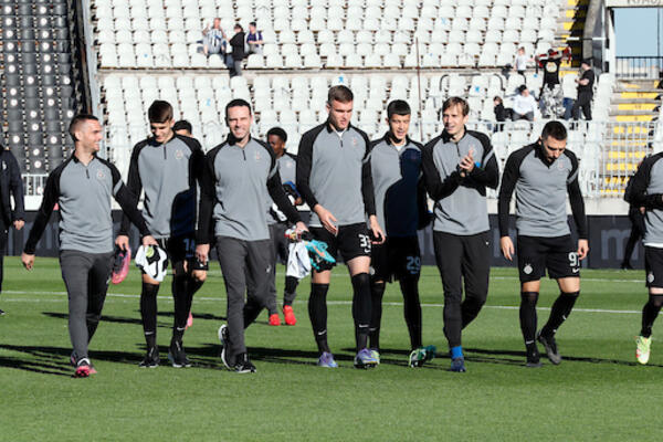 NEĆE VIŠE BITI DEO TIMA! Fudbaler se emotivnom porukom oprostio od Partizana! (FOTO)