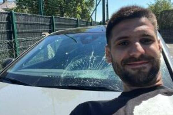 PRIČA IZA RAZBIJENE ŠOFERKE! Mitrović je OVOM IGRAČU polomio auto: "Bio sam srećan, NIŠTA NEĆU DA PLATIM" (VIDEO)
