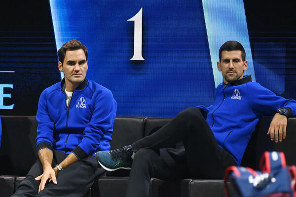 ZEMLJOTRES: "Federer bi mogao da trenira Đokovića"