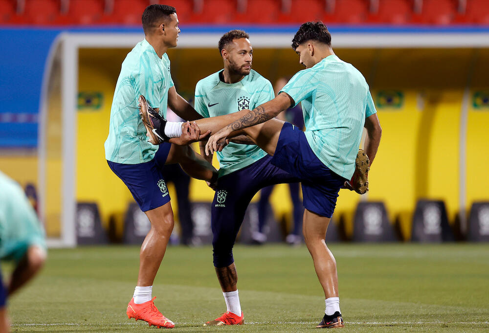 Tijago Silva, Nejmar i Lukas Paketa na treningu Brazila
