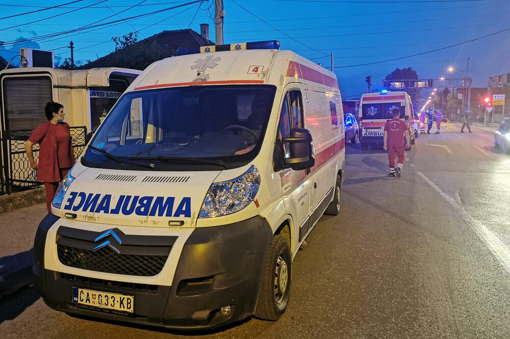 VATROGASCI IZVUKLI TELO: Strašna nesreća kod Prijepolja, autom sleteo u reku