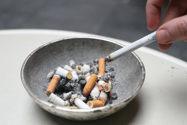 OVO JE SPISAK MESTA NA KOJIMA NEĆETE MOĆI DA ZAPALITE CIGARETU: Stiže Zakon o zabrani pušenja, ima 1 iznenađenje