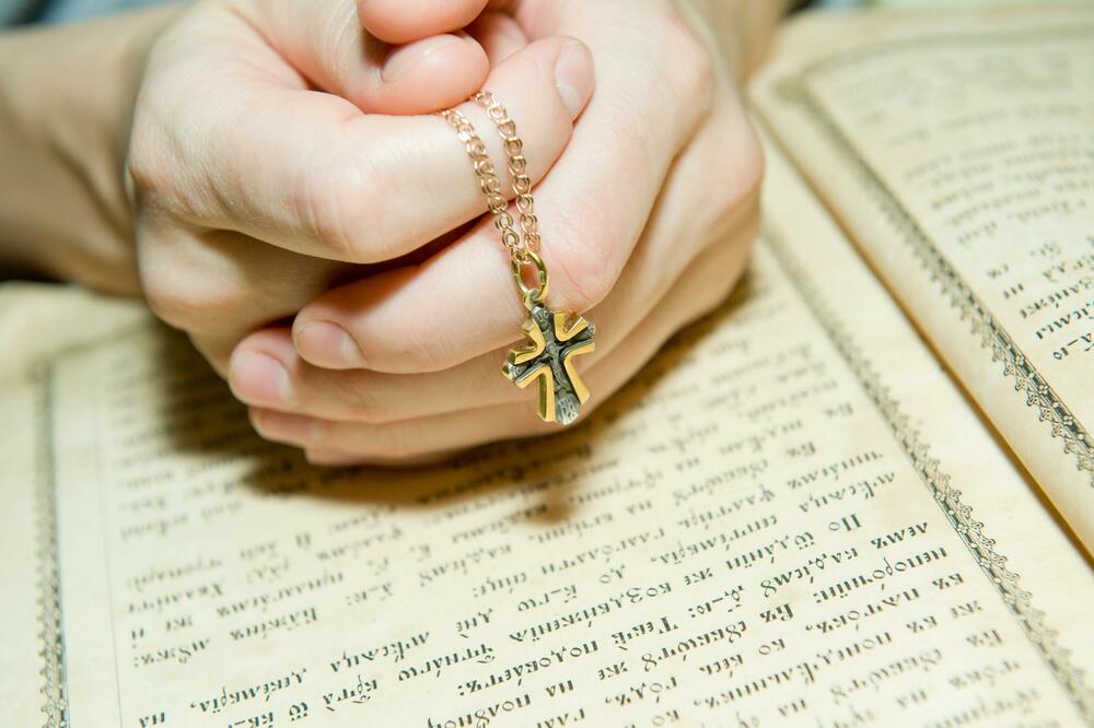 MOLITVA PROTIV NEČISTIH SILA: Vernici čitaju ovu molitvu kako bi se otarasili ZLA