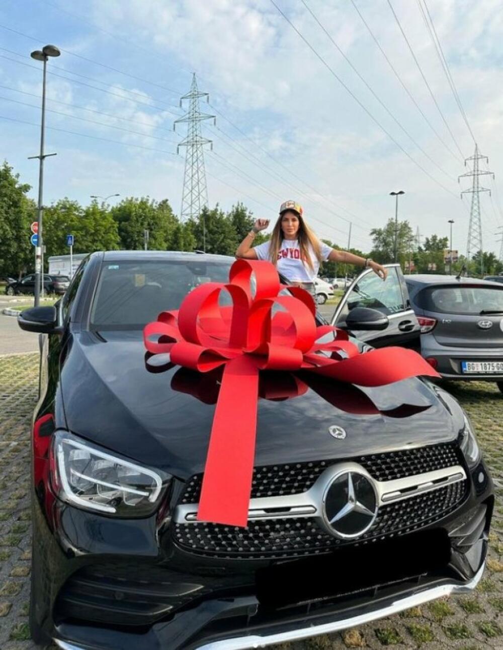 Dalila Dragojević se nedavno kupila automobil