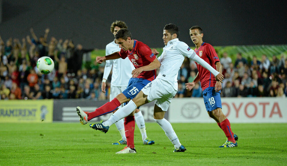 Miloš Veljković na utakmici Francuske i Srbije