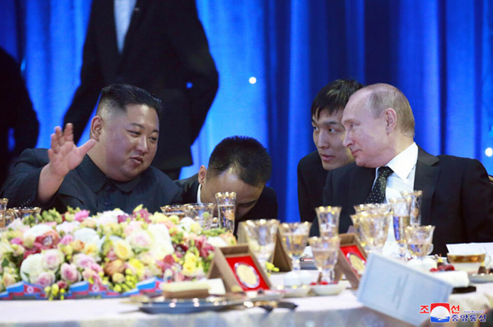 Putin i Kim Džong Un 