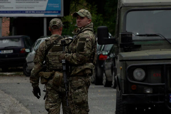 VELIKA BRITANIJA POJAČAVA VOJSKU NA KOSOVU: Još 200 vojnika u Kforu