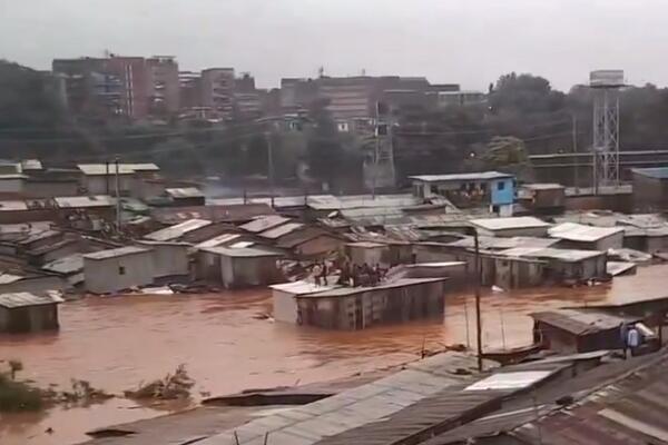 POLA KENIJE POD VODOM: Ovakve poplave svet nije video, više od 30 nastradalih osoba (VIDEO)